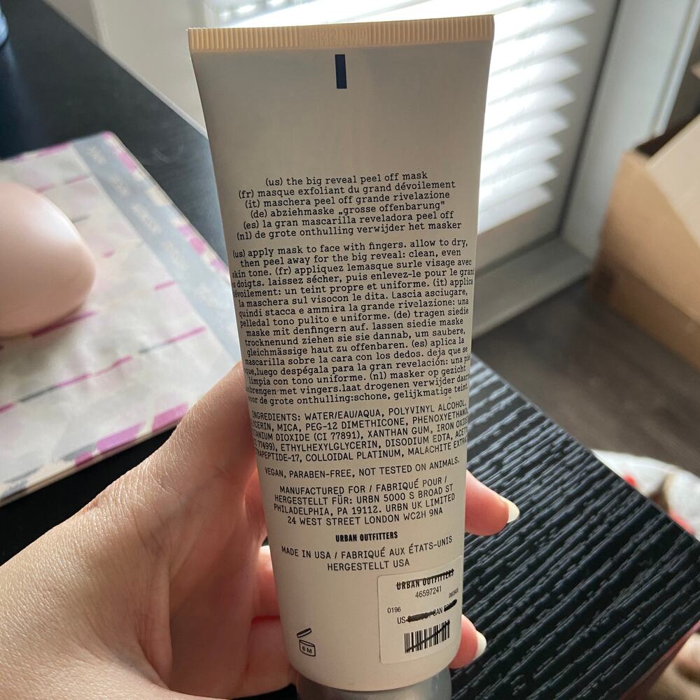 Urban Outfitters ohii The Big Reveal Peel Off Metallic Mask Brand New & Sealed - Picture 3 of 5